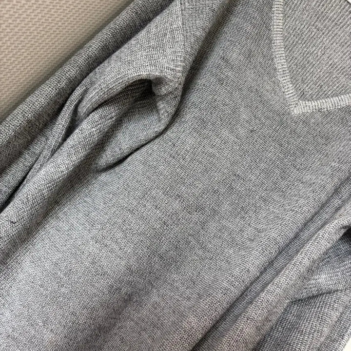 [BUNJANG] Unisex V-Neck Knit Sweater / 남녀공용)  브이넥 니트 스웨터