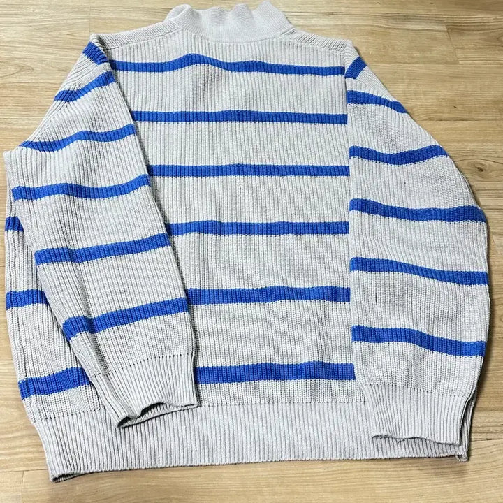 [SOLD OUT] 에잇세컨즈 긴팔 니트 XL