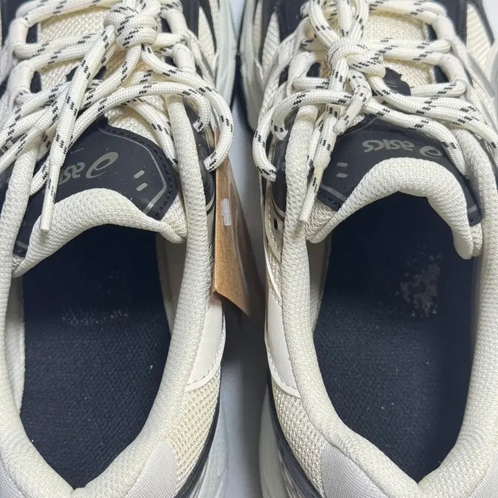 [SOLD OUT] (새상품 9, 9.5) 아식스 젤 누노비키 다크올리브 크림