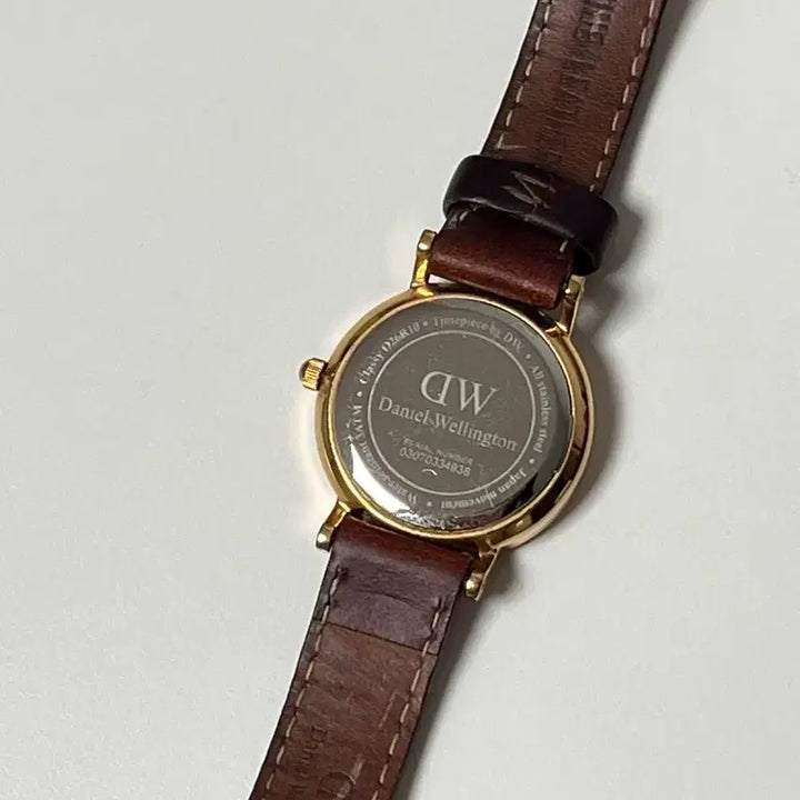 [BUNJANG] Daniel Wellington Ladies Watch 34mm / 다니엘웰링턴 소가죽밴드 여성시계 34mm
