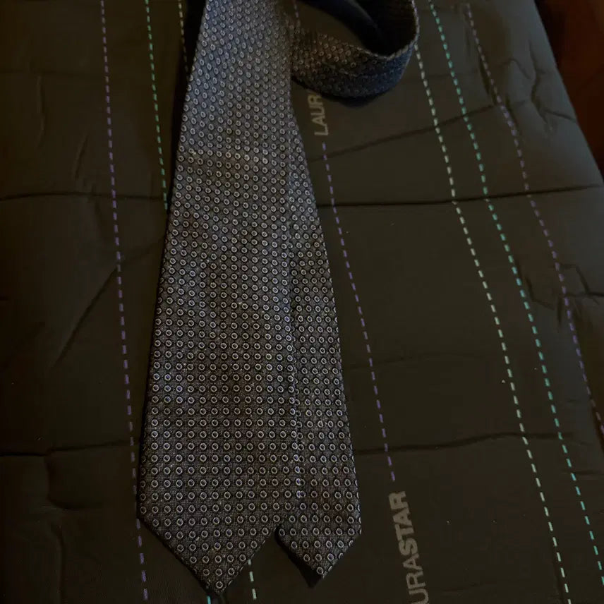 [BUNJANG] Tom Ford Microdot Jacquard Tie / 톰포드 마이크로닷 자카드 넥타이 판매 합니다.