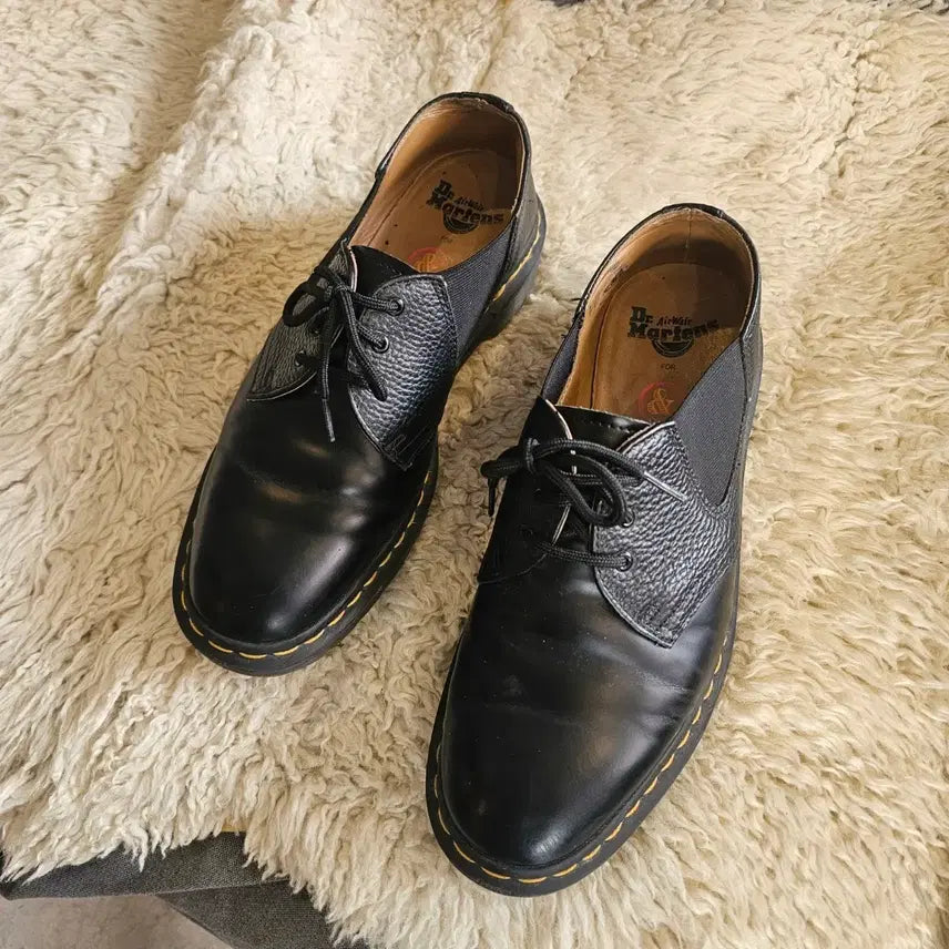[BUNJANG] Dr. Martens United Arrows 3-Hole Shoes (Size 270) / 270 닥터마틴 유나이티드 에로우 3홀 구두