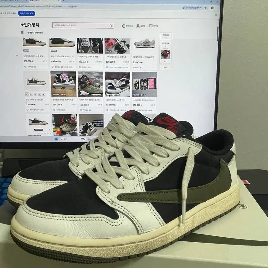 [SOLD OUT] (245~250)나이키 조던1 스캇 올리브 7.5사이즈