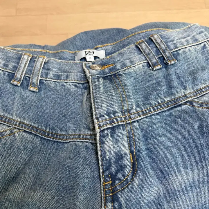 [BUNJANG] Illygo York Slit Denim Pants Blue M / 일리고 요크 절개 데님 팬츠 블루 M