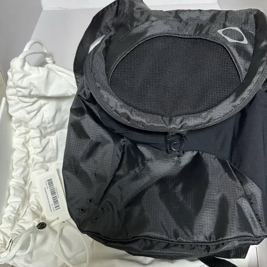 [BUNJANG] Mischief Lightweight Backpack / 미스치프 라이트웨이트 백팩