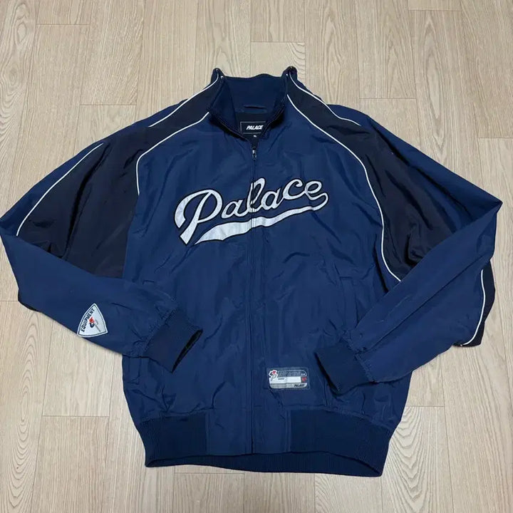 [BUNJANG] Palace Script Jacket Navy - 22FW / 팔라스 스포츠 밋 스크립트 자켓 네이비 - 22FW