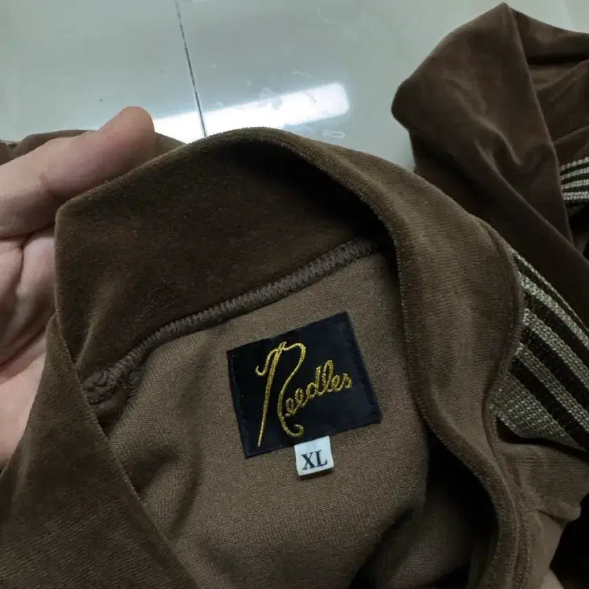 [BUNJANG] Needles Velour Track Jacket Brown / [XL] 니들스 벨루어 트랙자켓 브라운