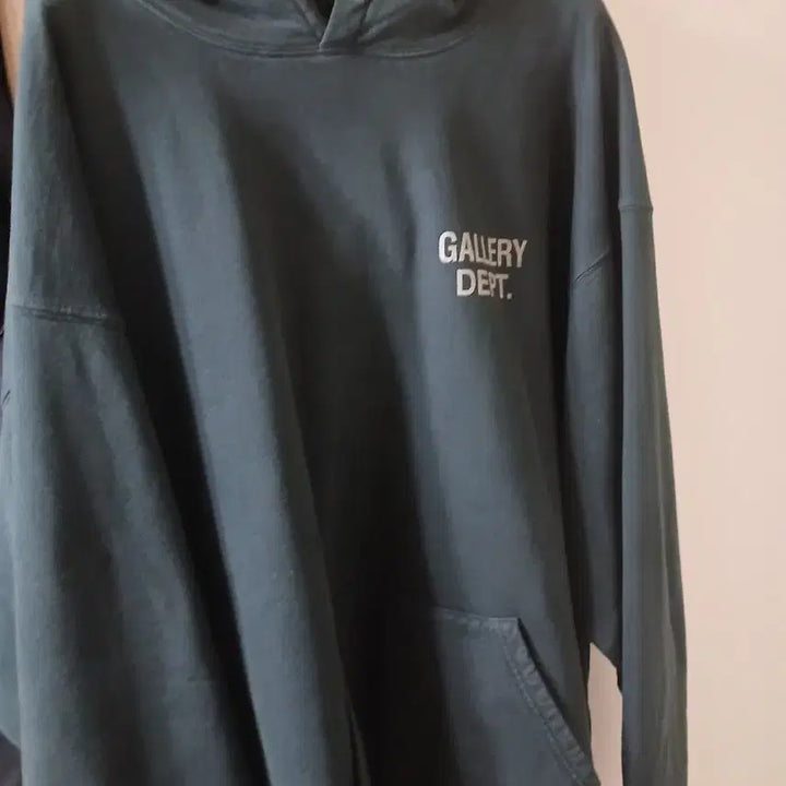 [BUNJANG] Gallery Department Black Hoodie / 갤러리디파트먼트 블랙 후드티