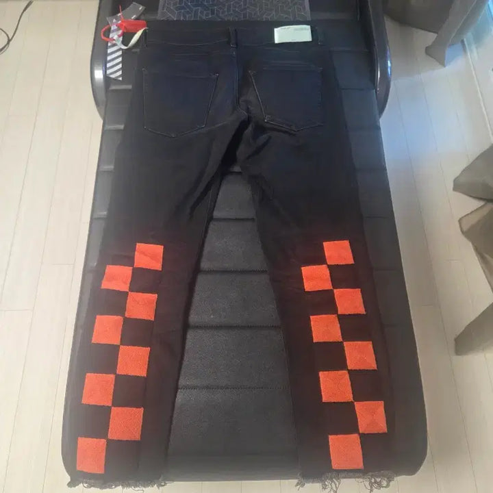 [BUNJANG] Off-White Black Jeans / 오프화이트 블랙진
