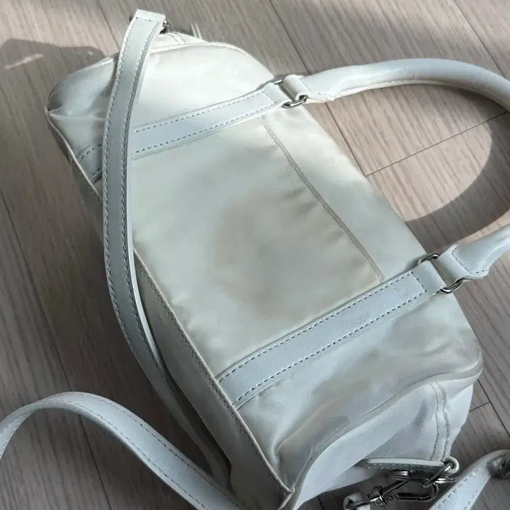 [BUNJANG] Matinkim Baby Sporty Crossbody Bag / 마뗑킴 베이비스포티