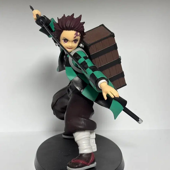 [BUNJANG] Demon Slayer Tanjiro Figure / 귀멸의 칼날 타마도 탄지로 피규어 팝니다