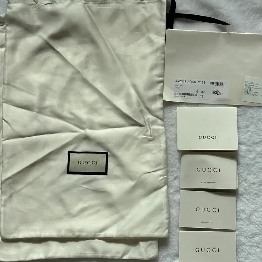 [BUNJANG] Gucci Rhyton Dirty Lips Sneakers / 구찌 라이톤 더티 입술 9사이즈(280) 풀박스 판매합니다