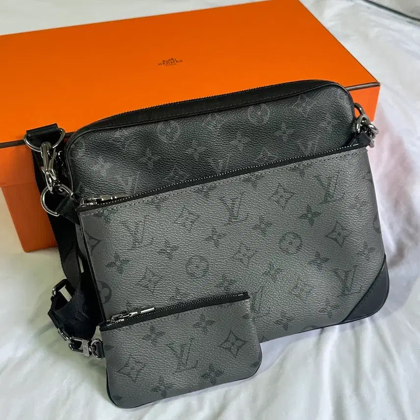 [BUNJANG] Louis Vuitton Trio Messenger Bag / 루이비통 트리오 메신저 백