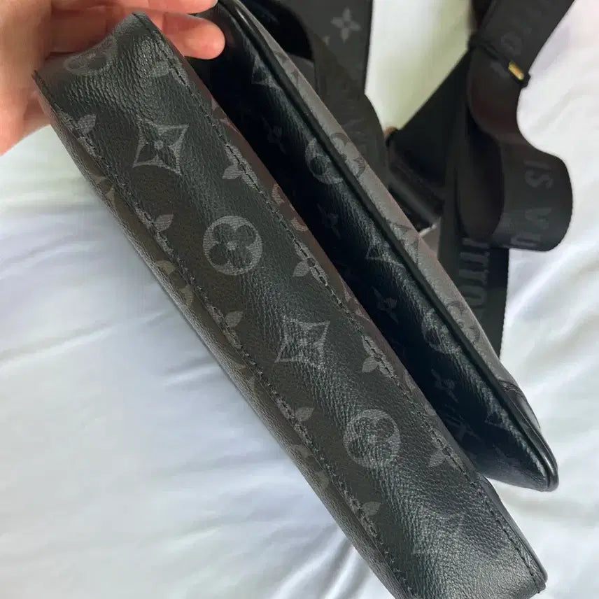 [BUNJANG] Louis Vuitton Trio Messenger Bag / 루이비통 트리오 메신저 백