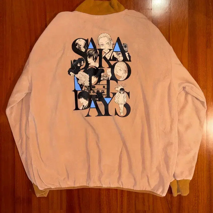 [BUNJANG] Sakamoto Days Half Zip-up / 사카모토데이즈 반집업 굿즈