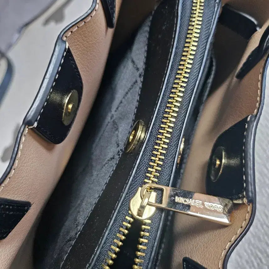 [BUNJANG] Michael Kors Crossbody Bag / 정품 마이클코어스 크로스백