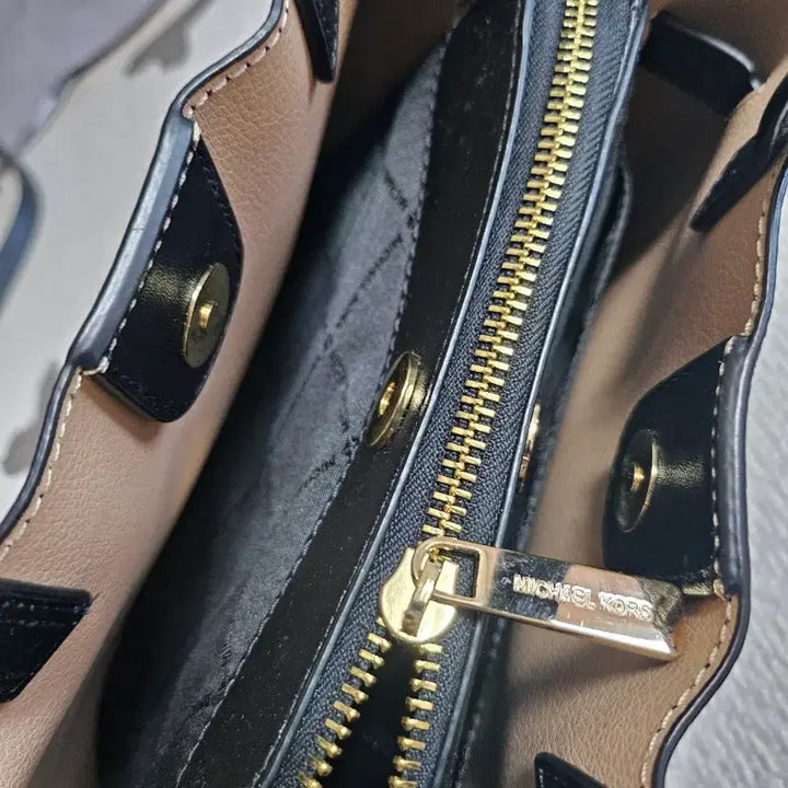 [BUNJANG] Michael Kors Crossbody Bag / 정품 마이클코어스 크로스백