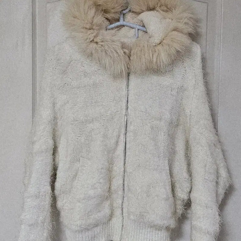 [BUNJANG] Egoist Ivory Fur Hooded Zip-up / 에고이스트 아이보리 퍼 후드집업