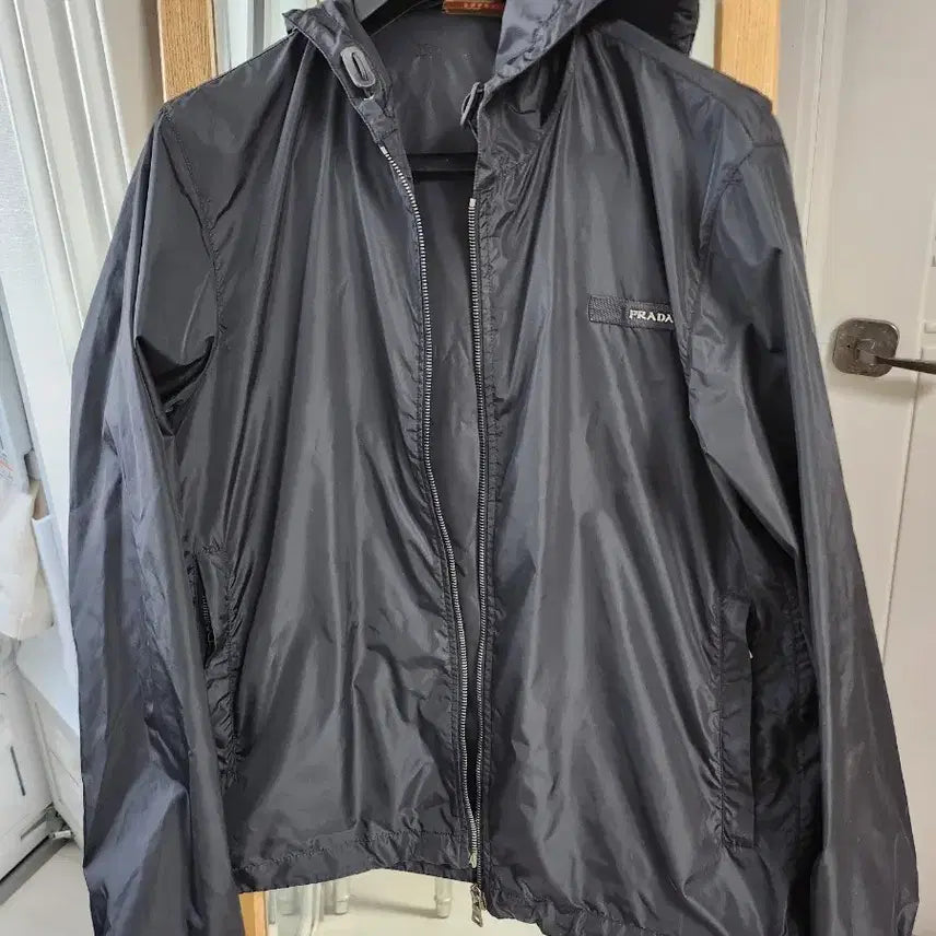 [BUNJANG] Prada Windbreaker (Black) / 프라다 바람막이 m (블랙)