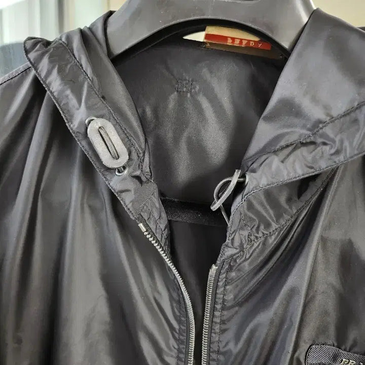 [BUNJANG] Prada Windbreaker (Black) / 프라다 바람막이 m (블랙)