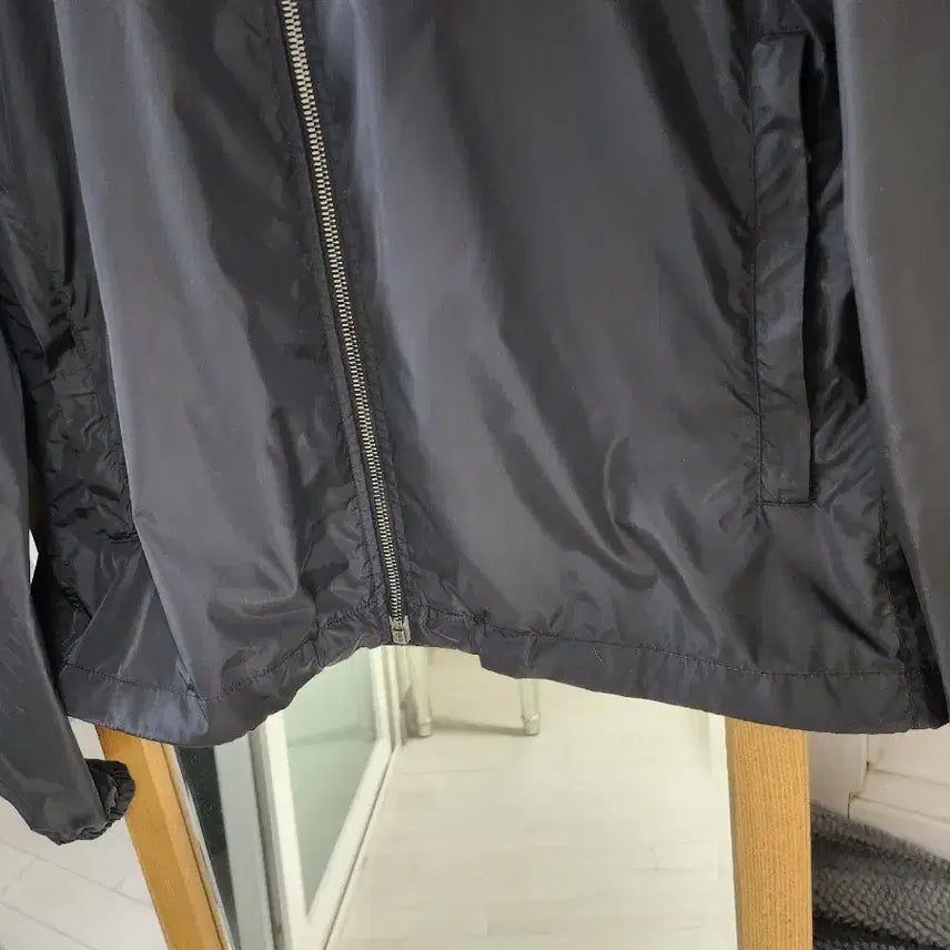 [BUNJANG] Prada Windbreaker (Black) / 프라다 바람막이 m (블랙)