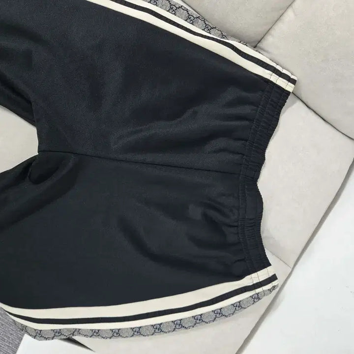 [BUNJANG] Gucci Side Logo Jogger Pants - Size M / [정품][A급] 구찌 사이드로고 조거팬츠