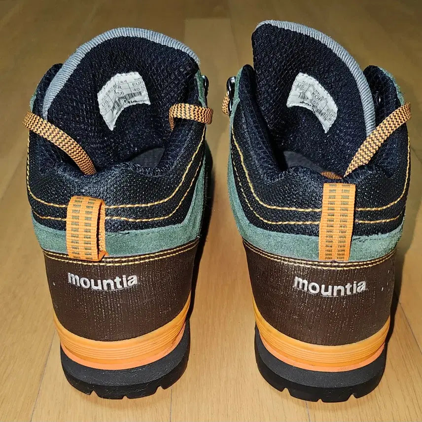 [BUNJANG] Mountia Hiking Shoes (255mm) / Mountia 등산화(255mm)