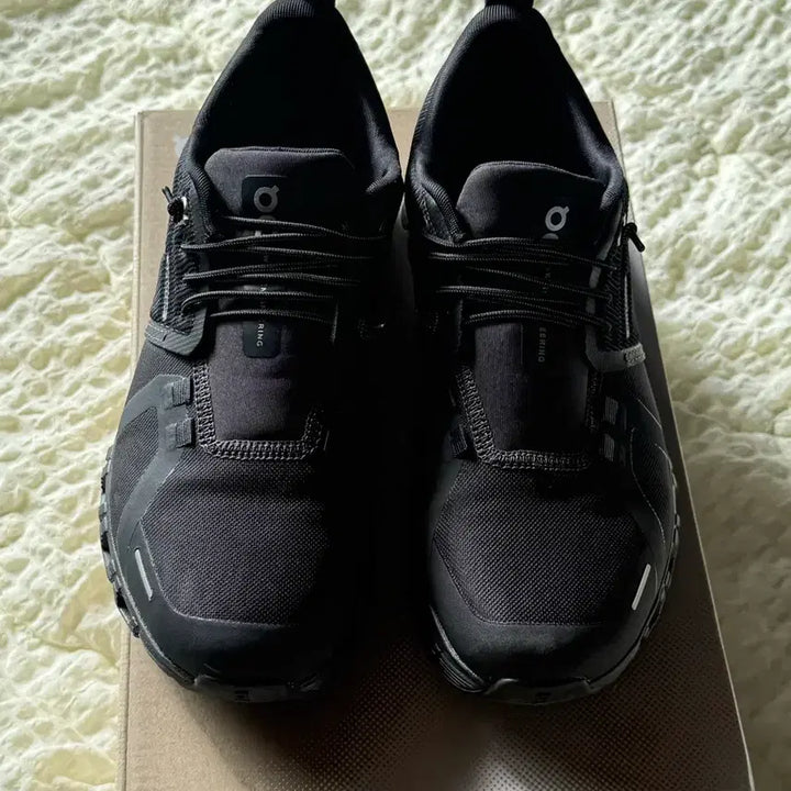 [BUNJANG] On Running Cloud 6 Waterproof Shoes / 온러닝 클라우드6 워터프루프 230