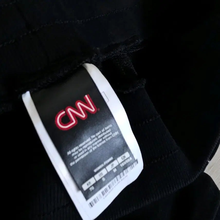 [BUNJANG] CNN Wide Pants (Black) / CNN 와이드팬츠 (블랙컬러)