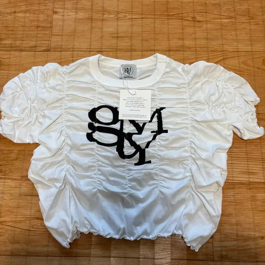 [SOLD OUT] GIMMETHEYOUNG 셔링 반팔 티셔츠 화이트 팝니다.