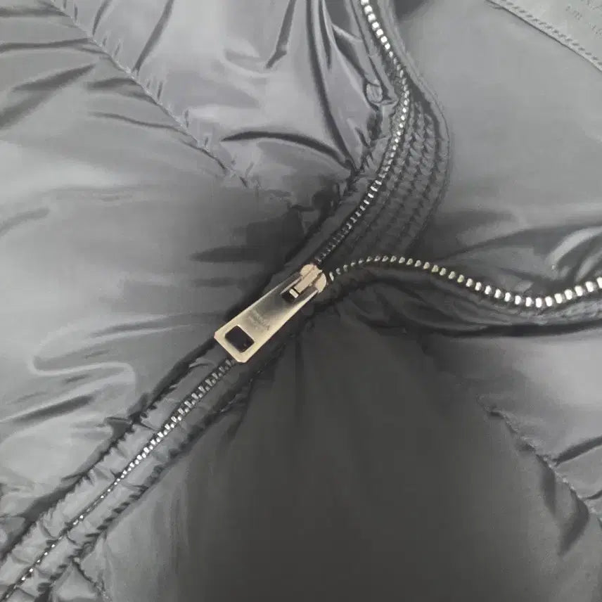 [BUNJANG] Prada Triangle Logo Padded Jacket / 프라다패딩 삼각로고 54사이즈