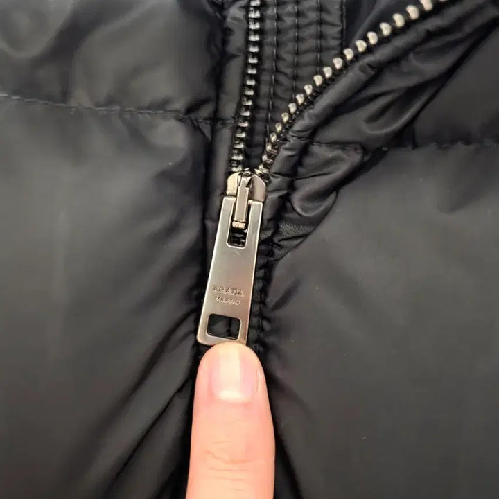 [BUNJANG] Prada Triangle Logo Padded Jacket / 프라다패딩 삼각로고 54사이즈