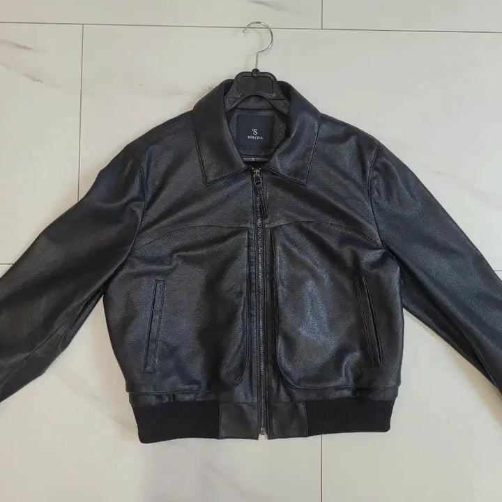 [BUNJANG] SOLEZIA Black Leather Jacket / SOLEZIA 블랙 가죽 자켓