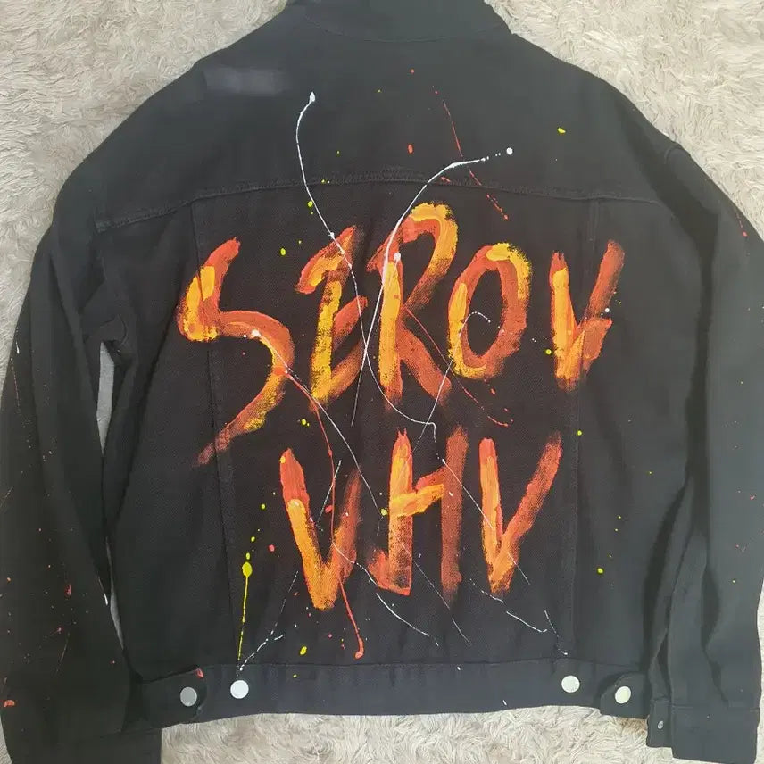 [BUNJANG] Black Painted Denim Jacket (Size 100-105) / 블랙 페인팅 청 데님 자켓 사이즈 100~105