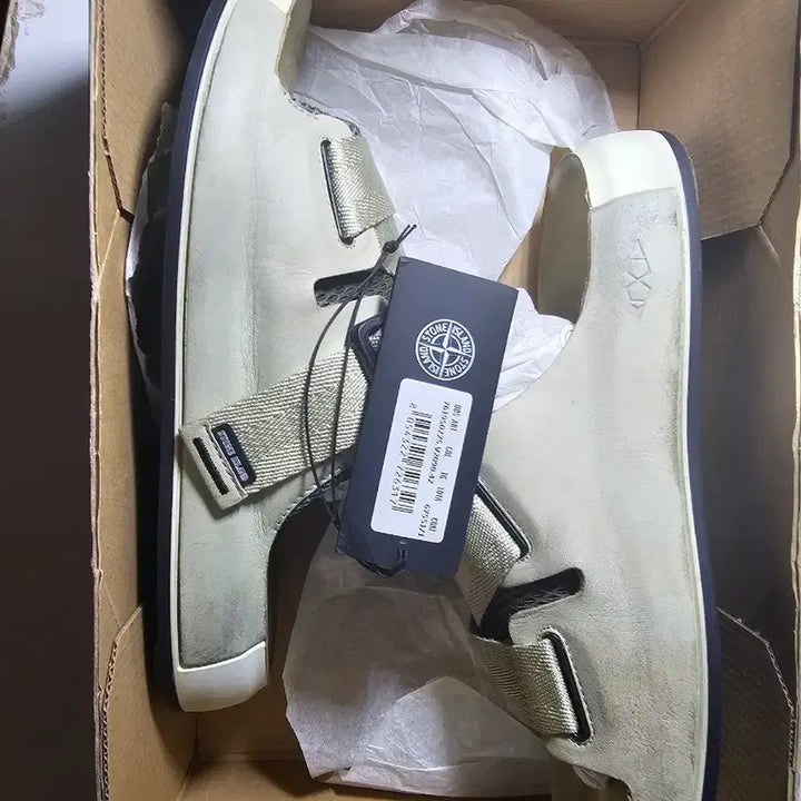 [BUNJANG] Stone Island 22SS Shadow Project Leather Slippers / 스톤아일랜드 22ss 7619s v0029 쉐도우 프로젝트 가죽슬리퍼