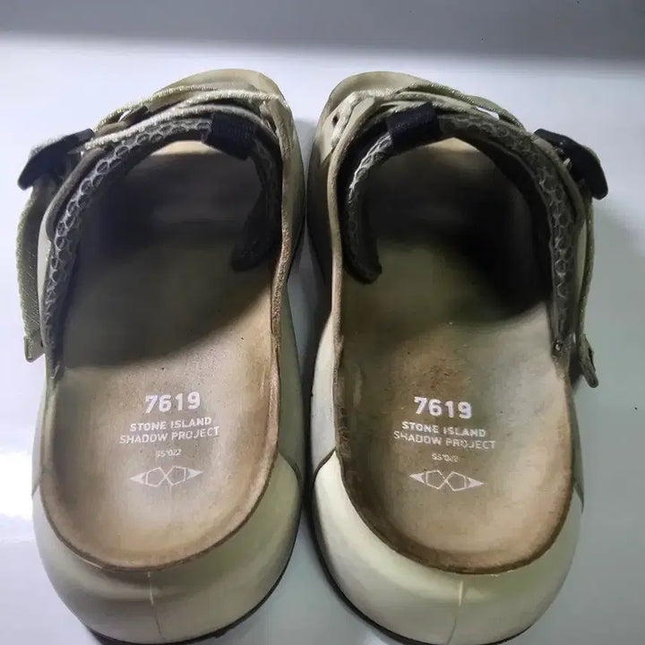 [BUNJANG] Stone Island 22SS Shadow Project Leather Slippers / 스톤아일랜드 22ss 7619s v0029 쉐도우 프로젝트 가죽슬리퍼