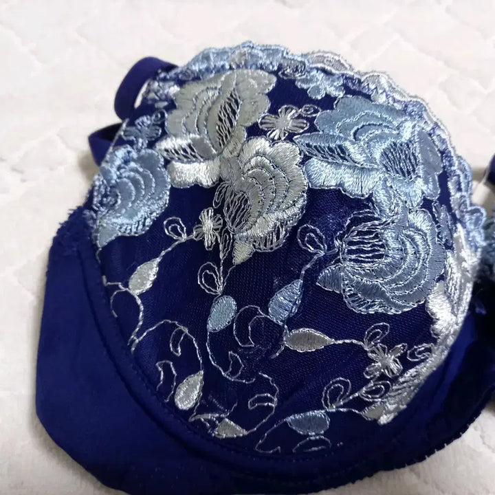 [BUNJANG] 일본 C70 자수브라 / 일본 C70 자수브라