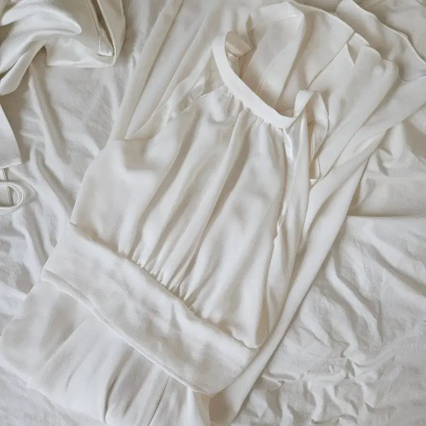 [BUNJANG] GanaDaran Goddess Chiffon Dress White / 가나다란 여신 쉬폰 원피스 화이트