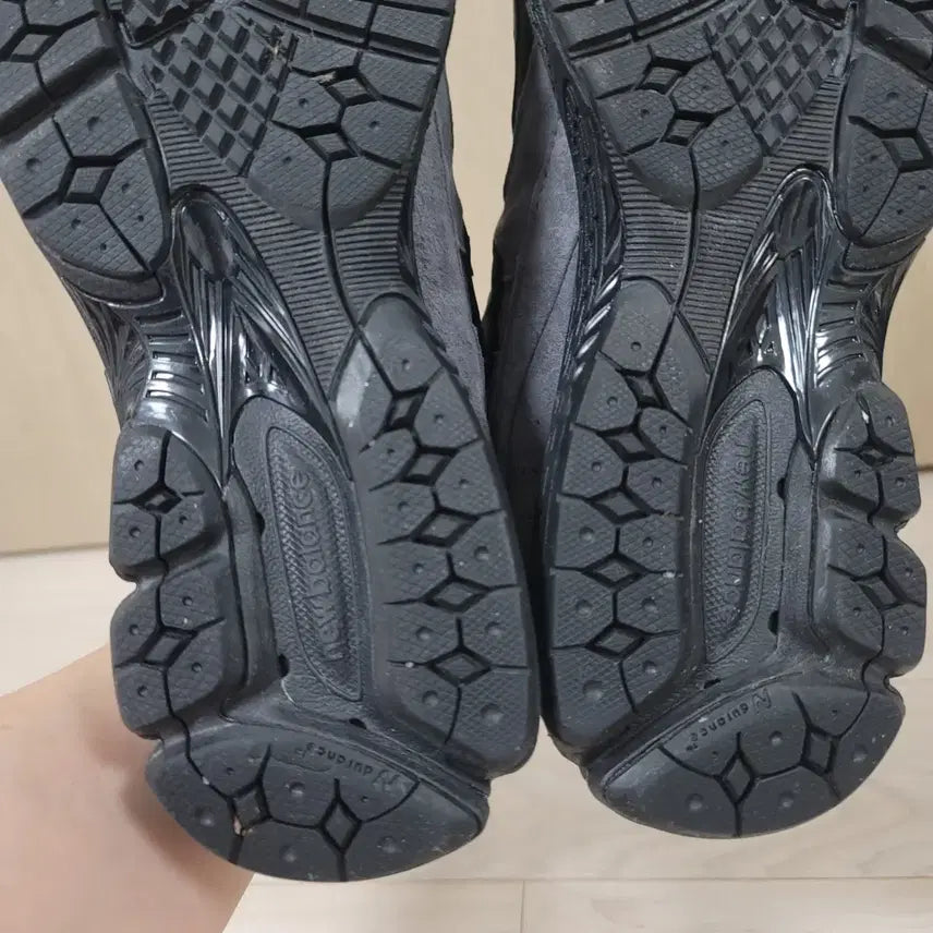 [BUNJANG] New Balance Jjjjound 2002R Gore-Tex Sneakers / [260] <새상품급> 뉴발란스xjjjjound자운드 2002R고어텍스