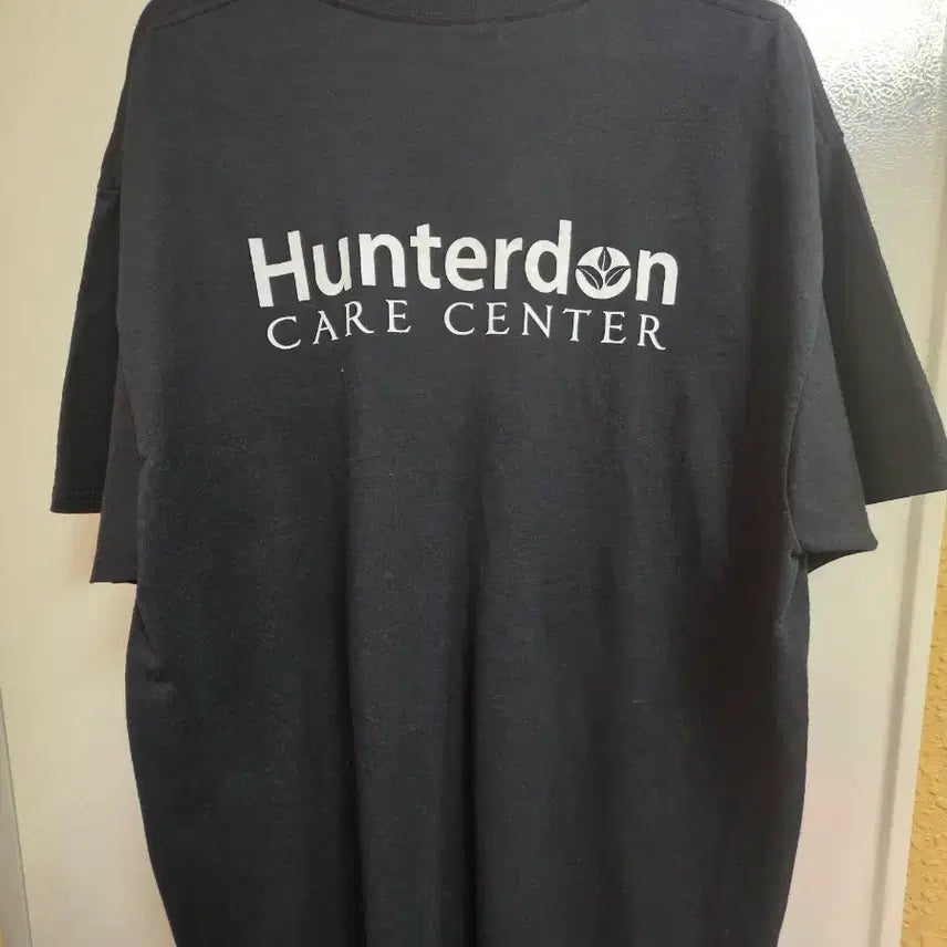 [BUNJANG] Jerzees Hunterdon Care Center Black T-shirt / 헌터돈 케어 센터  반팔 티셔츠