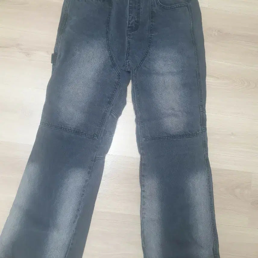[BUNJANG] A.K.A White Double Knee Denim L / 에이카화이트더블니 데님L