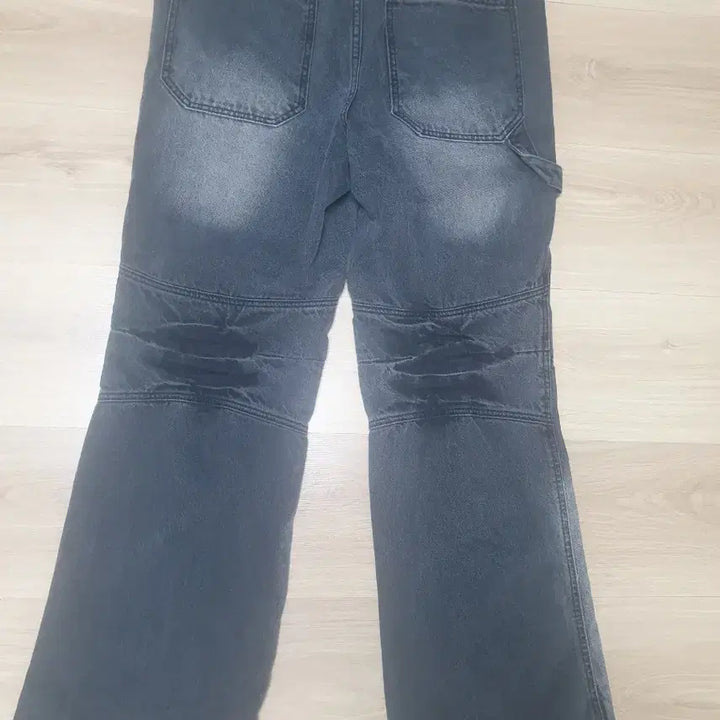 [BUNJANG] A.K.A White Double Knee Denim L / 에이카화이트더블니 데님L