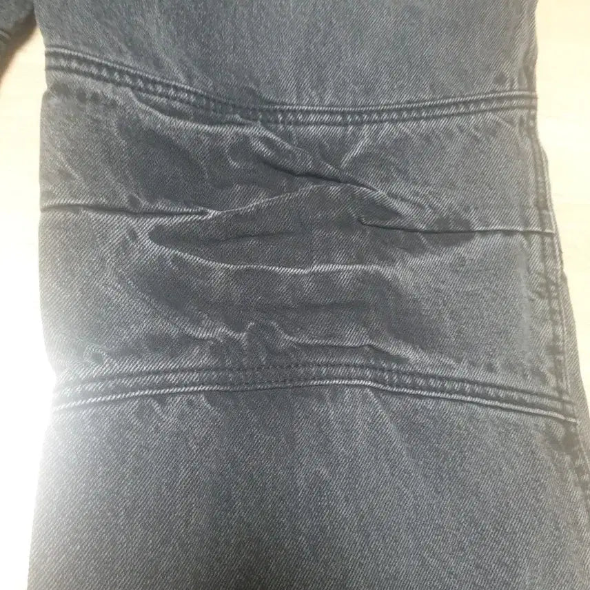 [BUNJANG] A.K.A White Double Knee Denim L / 에이카화이트더블니 데님L