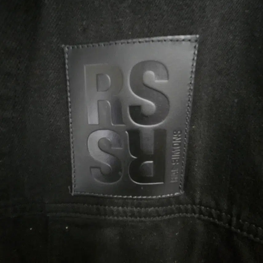 [BUNJANG] Raf Simons Altered Reality Leather Patch Denim Jacket Black L / 라프시몬스 22AW 얼터드 리얼리티 레더 패치 데님 자켓 블랙 L