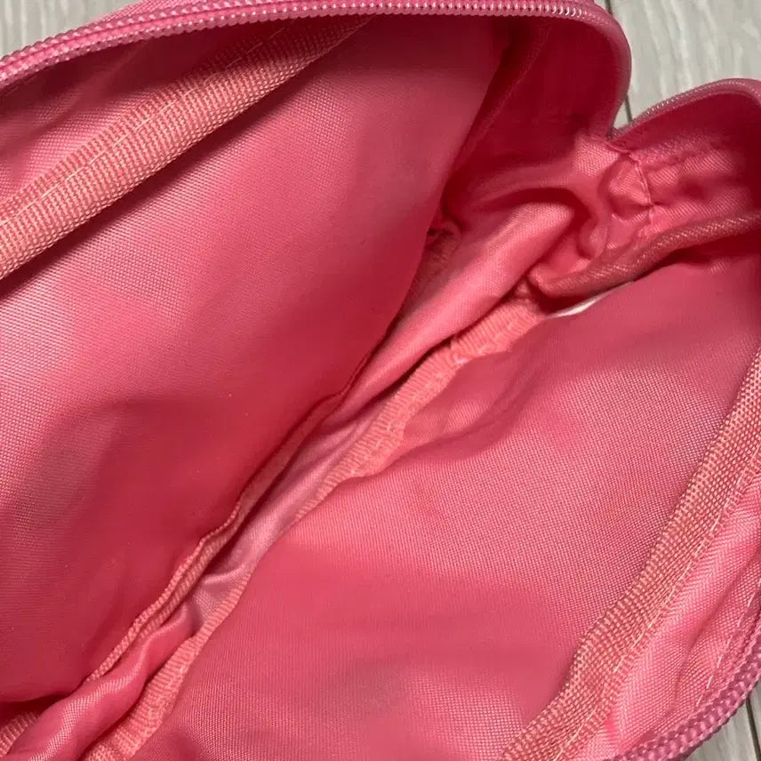 [BUNJANG] Sanrio Hello Kitty Mini Bag Pouch / 산리오 헬로키티 카오하나 미니 가방 파우치