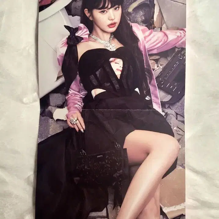 [BUNJANG] IVE Wonyoung Secret Digipack Folded Poster / (덤O)아이브 장원영 시크릿 디지팩 앨범구성품 접지