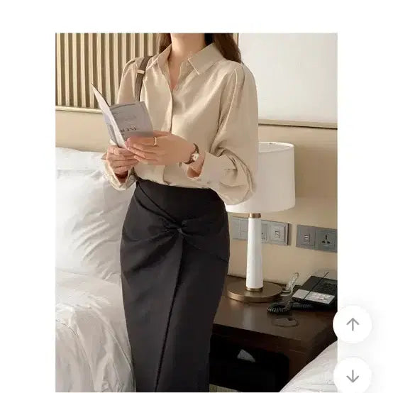 [BUNJANG] Attrangs Beige Chiffon Blouse / 아뜨랑스 베이지 블라우스