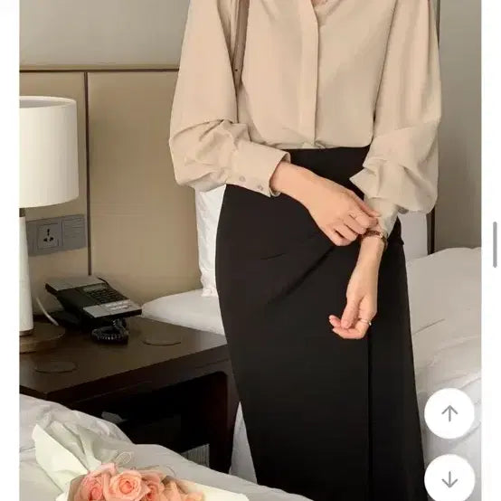 [BUNJANG] Attrangs Beige Chiffon Blouse / 아뜨랑스 베이지 블라우스