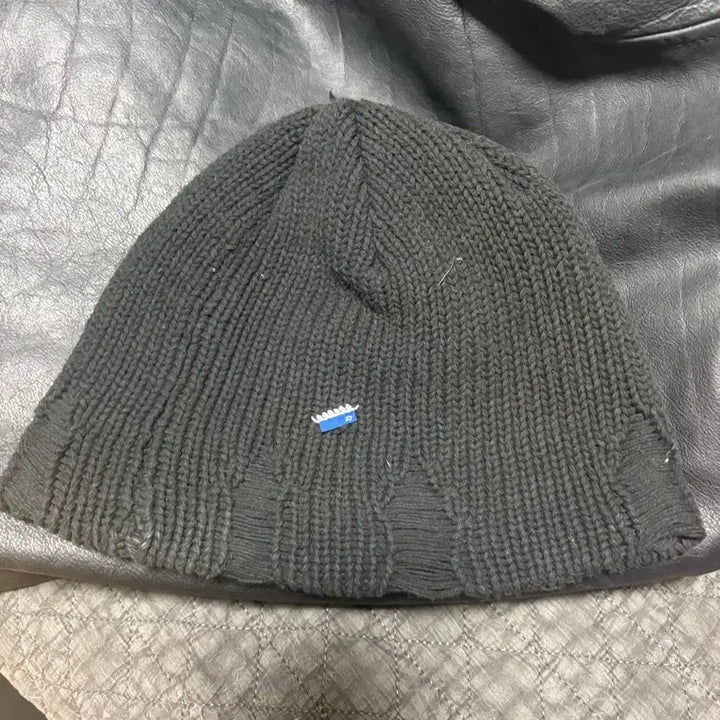 [BUNJANG] ADER Error Ripped Beanie / 아더에러 ripped 비니 (품절매물 이제는 구할수가 없음)