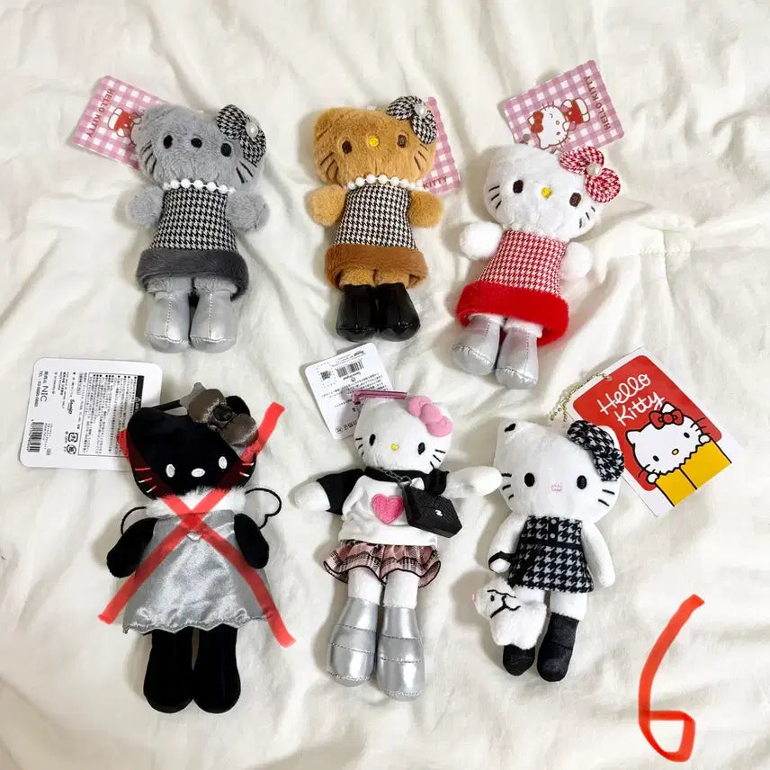 [BUNJANG] Sanrio Long Legs Hello Kitty Keyring / 산리오 롱다리 키티 키링 (트위드, 헤링본, 체크, 호피)